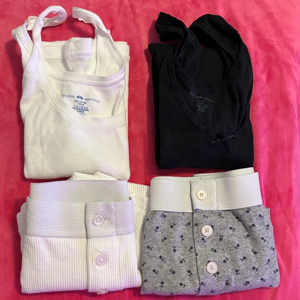 Brandy Melville Sleep Shorts & Tank Tops  Bundle of 2 sets Size:Small